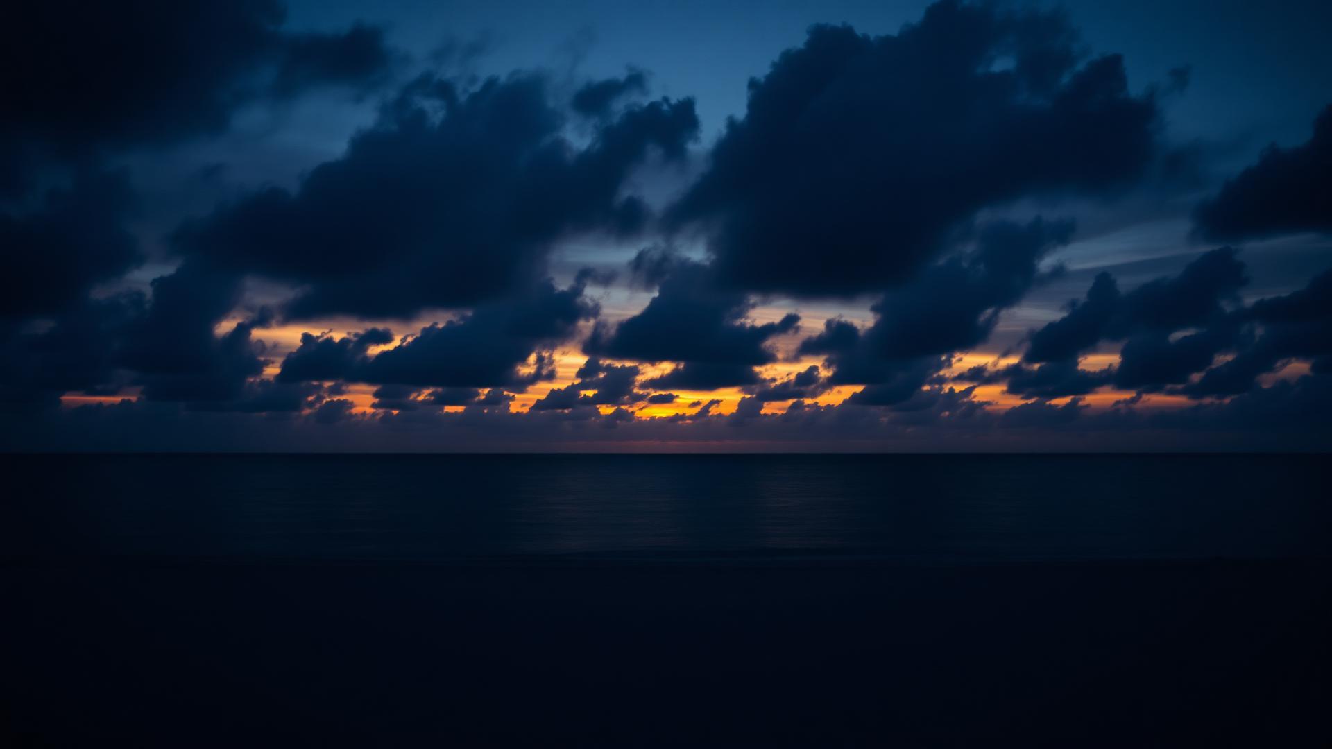 Ocean at dusk from Key Biscayne